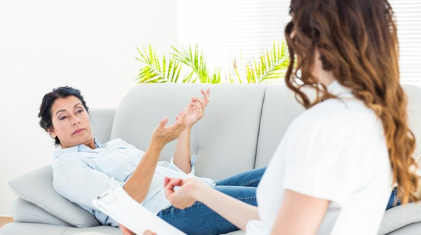 What are some of the therapeutic benefits of hypnotherapy in Elmore, AL?