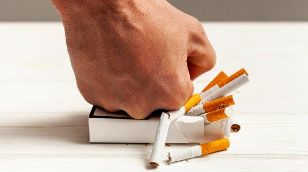 How can I quit smoking through hypnosis therapy in Gordo, AL?